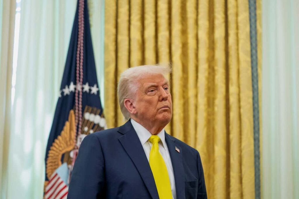 【国際】トランプ氏、双方が協力しないなら仲介を「やめる」　早期のウクライナ停戦に圧力